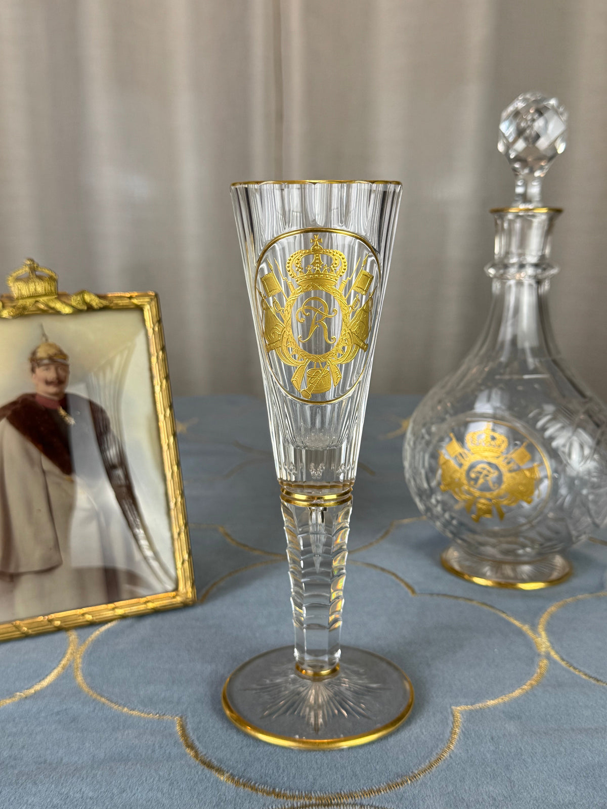 Antikes Glas von Kaiser Wilhelm II., Gräflich Schaffgotsch’sche Josephinenhütte, um 1912