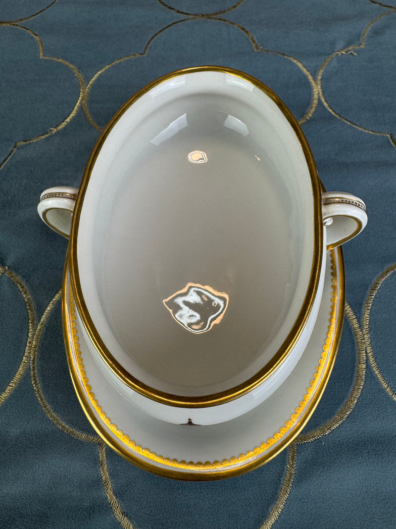Kaiserliche Sauciere von S.M.Y. Hohenzollern, datiert 1911 – Porzellan aus dem Besitz Kaiser Wilhelm II.