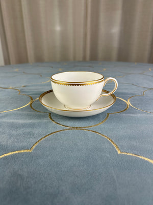 Kaiserliche Tasse mit Untertasse von S.M.Y. Hohenzollern, datiert 1900 + 1911 – Porzellan aus dem Besitz  Kaiser Wilhelm II.