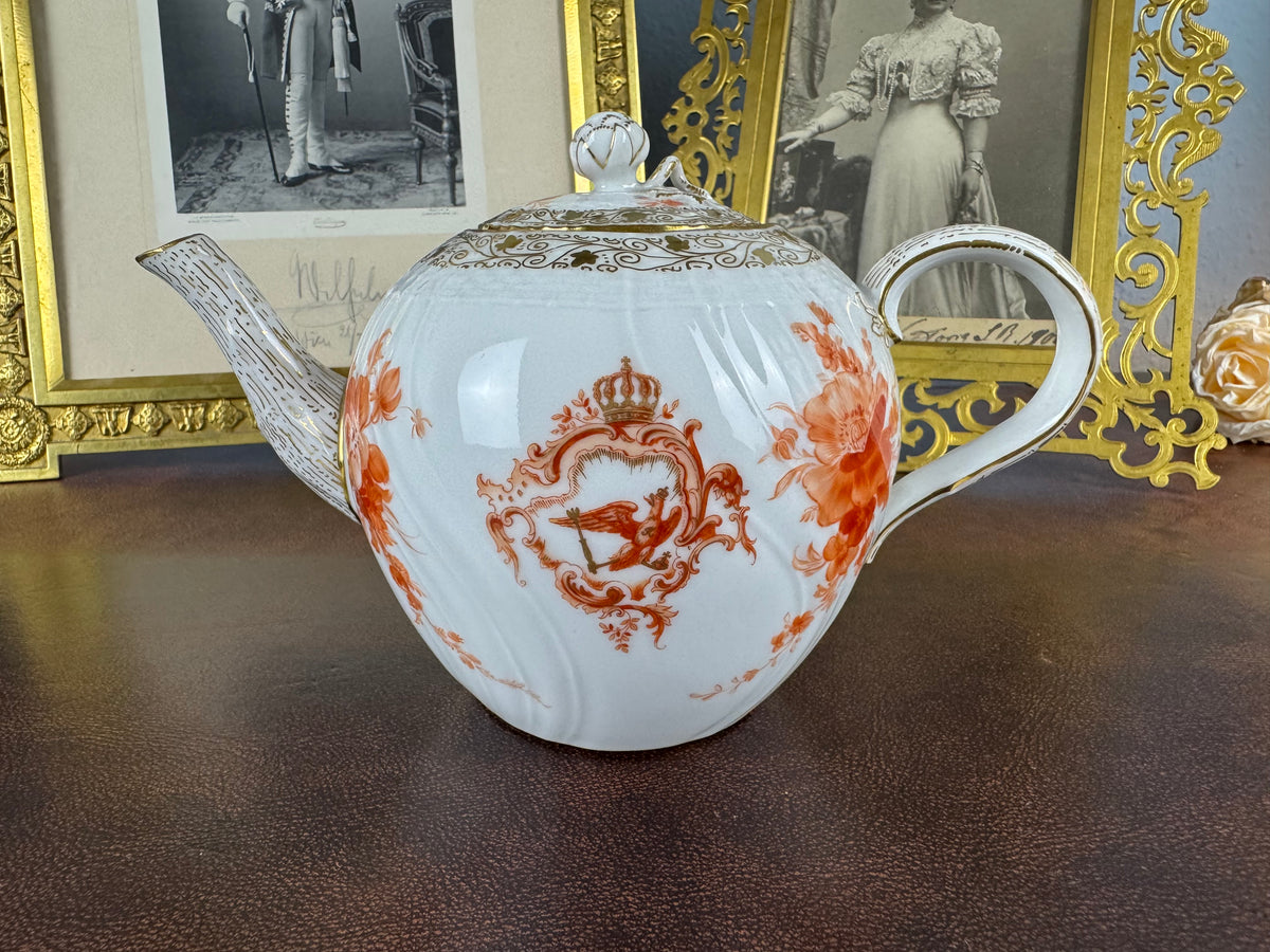 Neuosier Teekanne 1919 – Kaiser Wilhelm II., KPM Berlin, spätes kaiserliches Porzellan