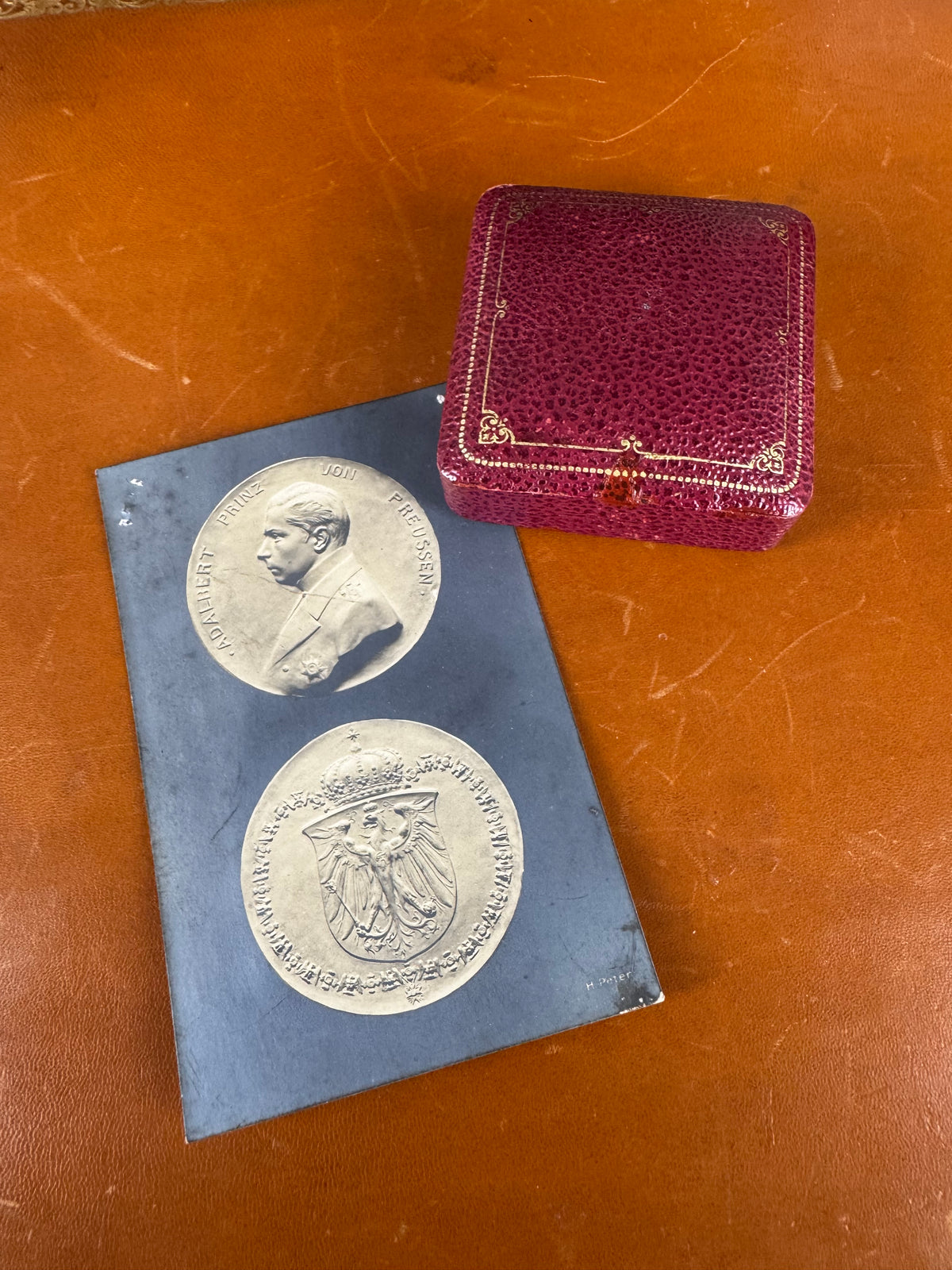 Seltene Porträtmedaille von Prinz Adalbert von Preußen 1915 von Hermann Peter mit originaler Begleitkarte und Etui