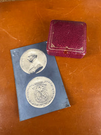 Seltene Porträtmedaille von Prinz Adalbert von Preußen 1915 von Hermann Peter mit originaler Begleitkarte und Etui