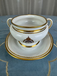 Kaiserliche Sauciere von S.M.Y. Hohenzollern, datiert 1911 – Porzellan aus dem Besitz Kaiser Wilhelm II.