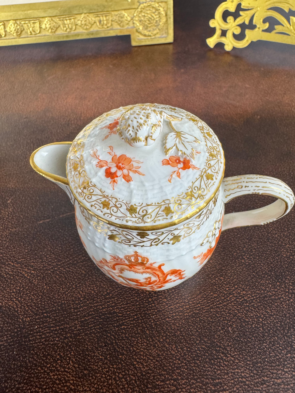 Imperial porcelain Sahnekännchen – Neuosier service, Kaiser Wilhelm II., Rococo cartouche and FR cipher