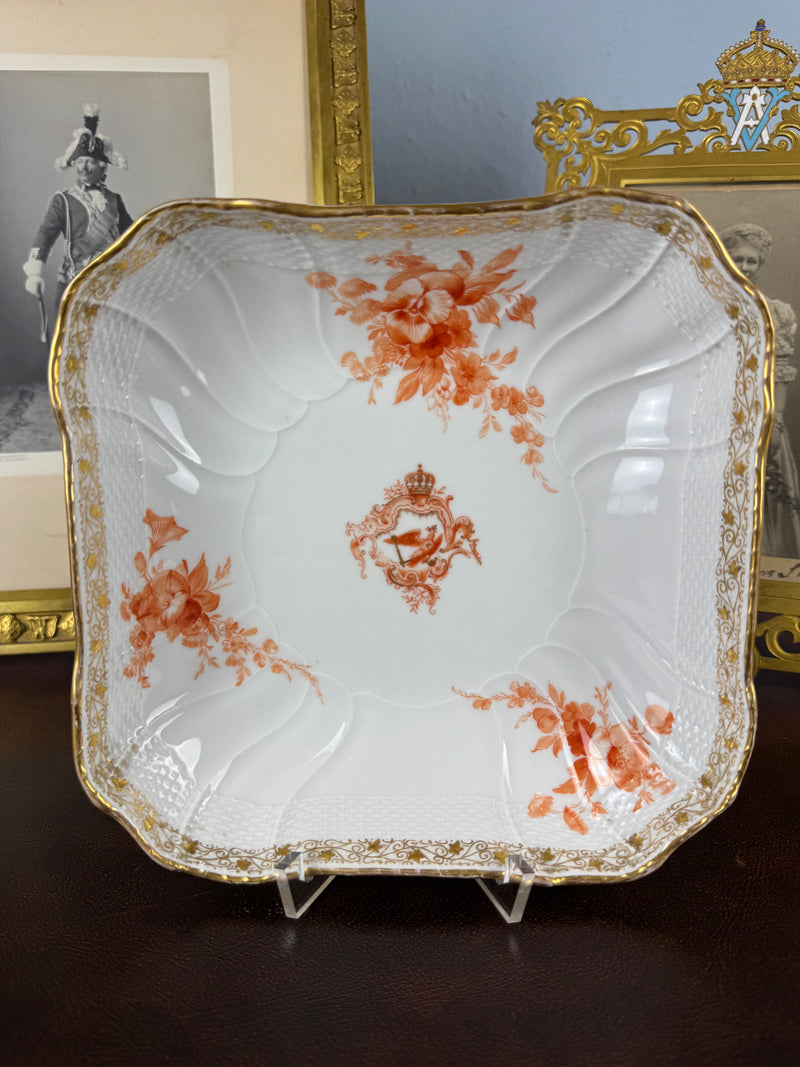 Neuosier Rectangular Bowl, Kaiser Wilhelm II, dated 1902