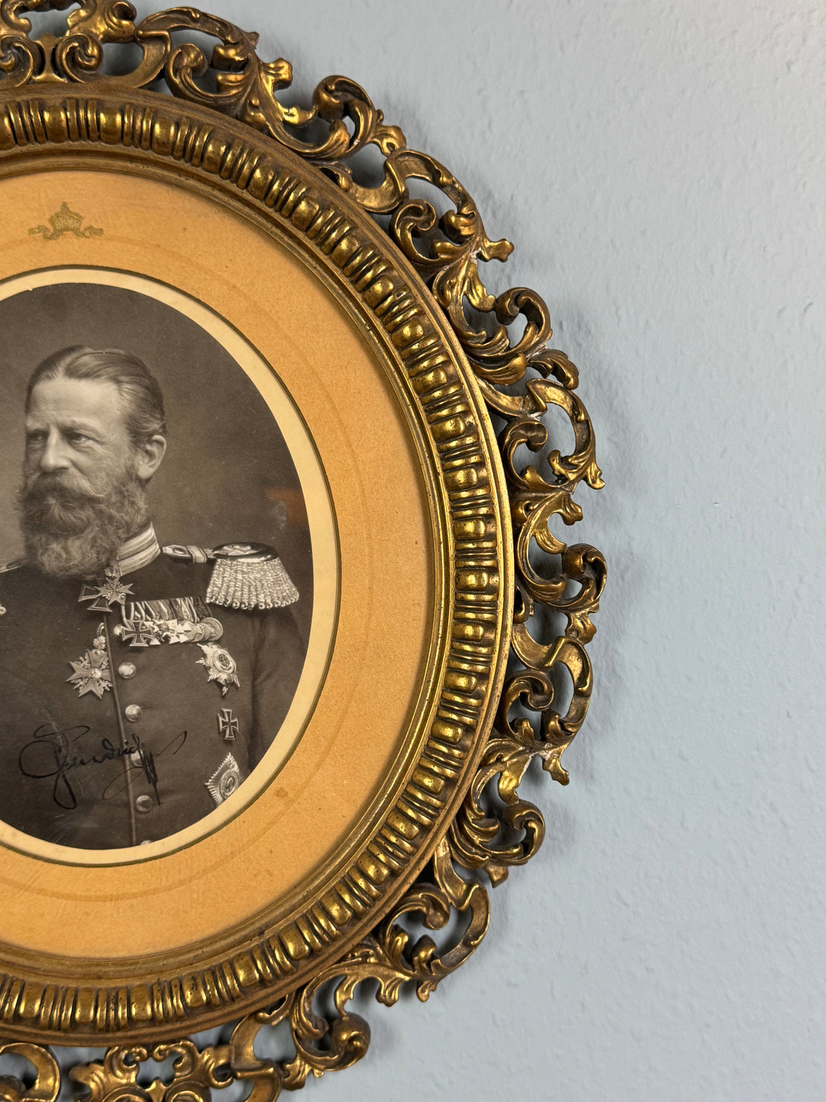 Geschenkrahmen mit einem Portrait von Kaiser Friedrich III., 1888