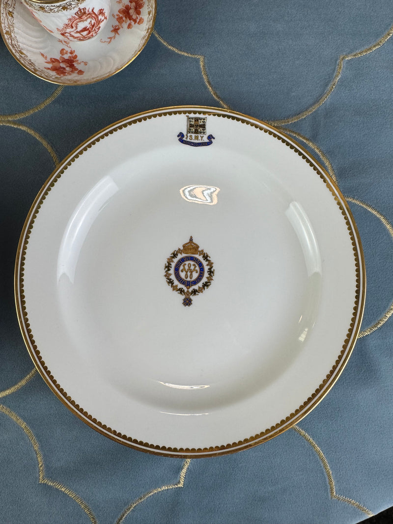Kaiserlicher Dessertteller von S.M.Y. Hohenzollern, datiert 1899 – Porzellan aus dem Besitz Kaiser Wilhelm II.