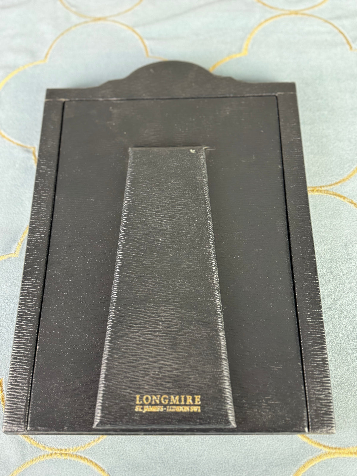 Geschenkrahmen der Königin Elizabeth von England, datiert 1962