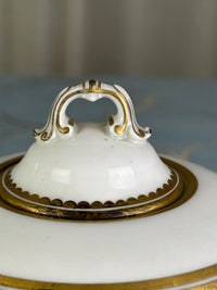 Kaiserliche Teekanne mit Deckel von S.M.Y. Hohenzollern, datiert 1912 – Porzellan aus dem Besitz  Kaiser Wilhelm II.