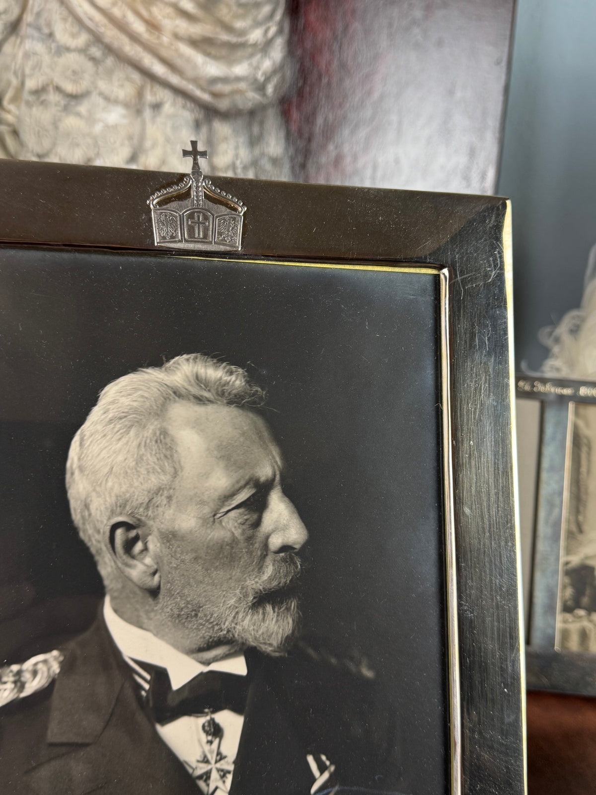 Silber-Geschenkrahmen Kaiser Wilhelm II - Foto mit originaler Unterschrift von 1931