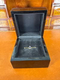 Krawattennadel von Kronprinzessin Cecilie von Preußen in Gold & Emaille