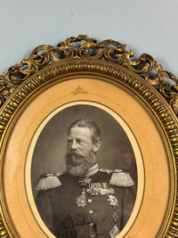 Geschenkrahmen mit einem Portrait von Kaiser Friedrich III., 1888