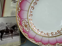 Kaiserliche Servierplatte aus dem Damaskus-Service – Kaiser Wilhelm II., datiert 1906