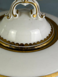 Kaiserliche Teekanne mit Deckel von S.M.Y. Hohenzollern, datiert 1912 – Porzellan aus dem Besitz  Kaiser Wilhelm II.