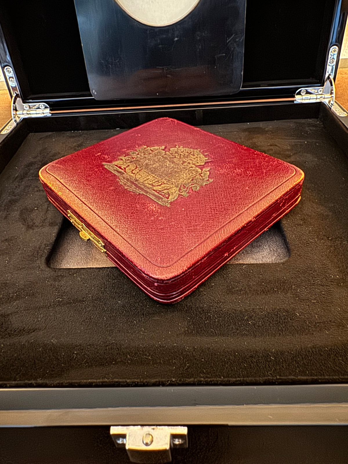 Insigne du 25e anniversaire du prince héritier Wilhelm – monogramme A & W, régiment de Hambourg, vers 1884