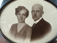 Silberrahmen zur Silberhochzeit von Großherzog Friedrich Franz IV. von Mecklenburg-Schwerin und Alexandra von Hannover, gefertigt von R. Ratfisch