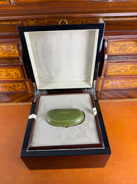 Originale goldene Manschettenknöpfe Kaiser Wilhelm II. mit Monogramm W II, Kaiserkrone, Brillanten und datiertem Originaletui von 1908.
