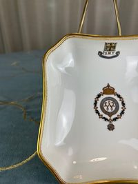 Kaiserliche eckige Schale von S.M.Y. Hohenzollern, datiert 1911 – Porzellan aus dem Besitz  Kaiser Wilhelm II.