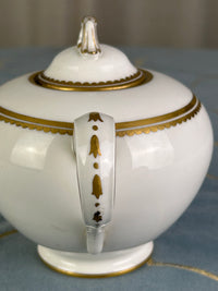 Kaiserliche Teekanne mit Deckel von S.M.Y. Hohenzollern, datiert 1912 – Porzellan aus dem Besitz  Kaiser Wilhelm II.