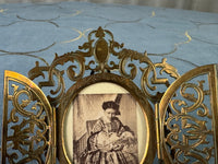 Kronprinzessin Victoria mit ihrem neugeborenen Sohn Kaiser Wilhelm II., 1859