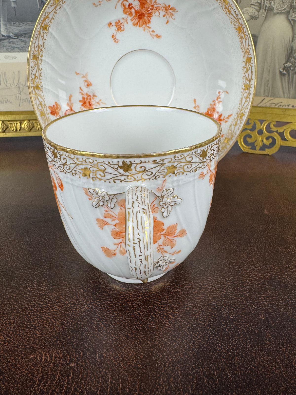 Neuosier Schokoladentasse und Untertasse 1898 – Kaiser Wilhelm II., KPM Berlin, kaiserliches Porzellan