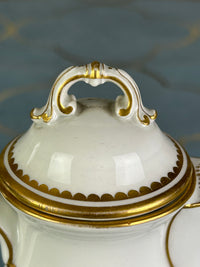 Kaiserliche Mokkakanne mit Deckel von S.M.Y. Hohenzollern, datiert 1908 + 1909 – Porzellan aus dem Besitz  Kaiser Wilhelm II.