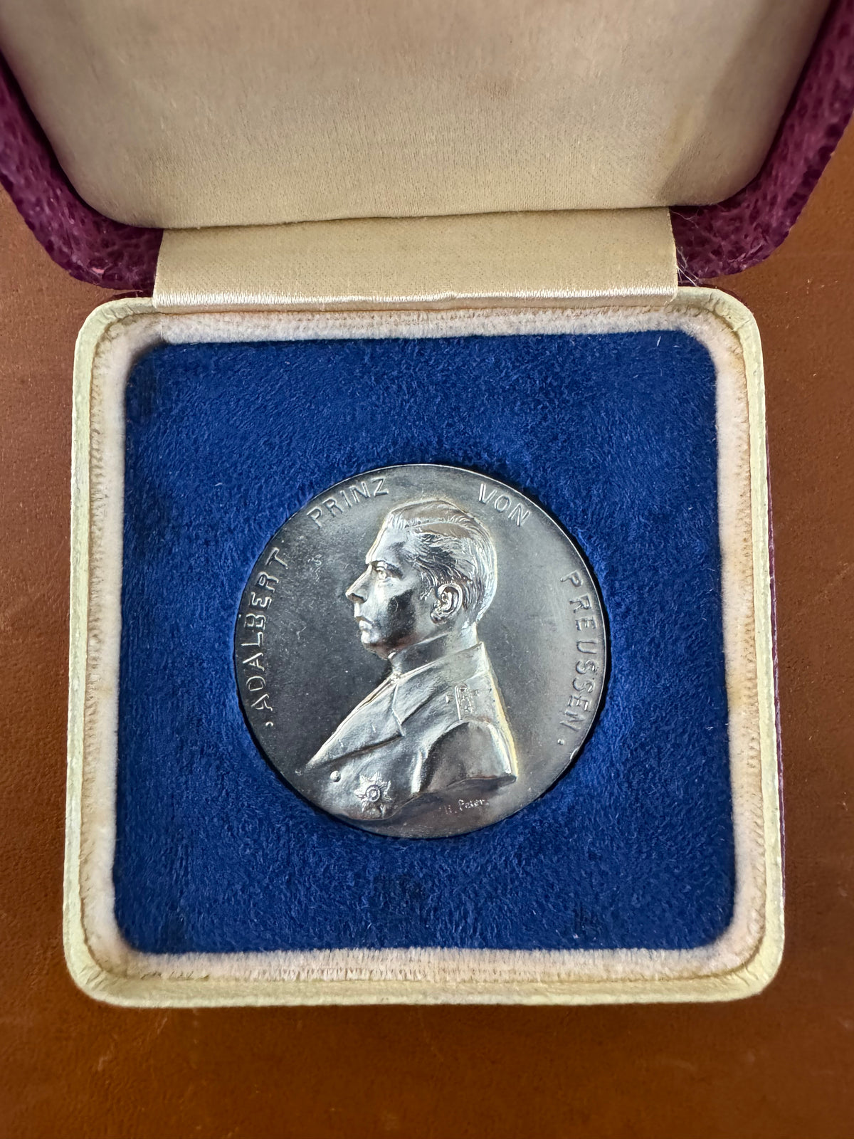Seltene Porträtmedaille von Prinz Adalbert von Preußen 1915 von Hermann Peter mit originaler Begleitkarte und Etui