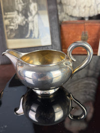 Milchkännchen und Zuckerdose aus Silber – von der Tafel Kaiser Wilhelms II., datiert 1897 und 1899