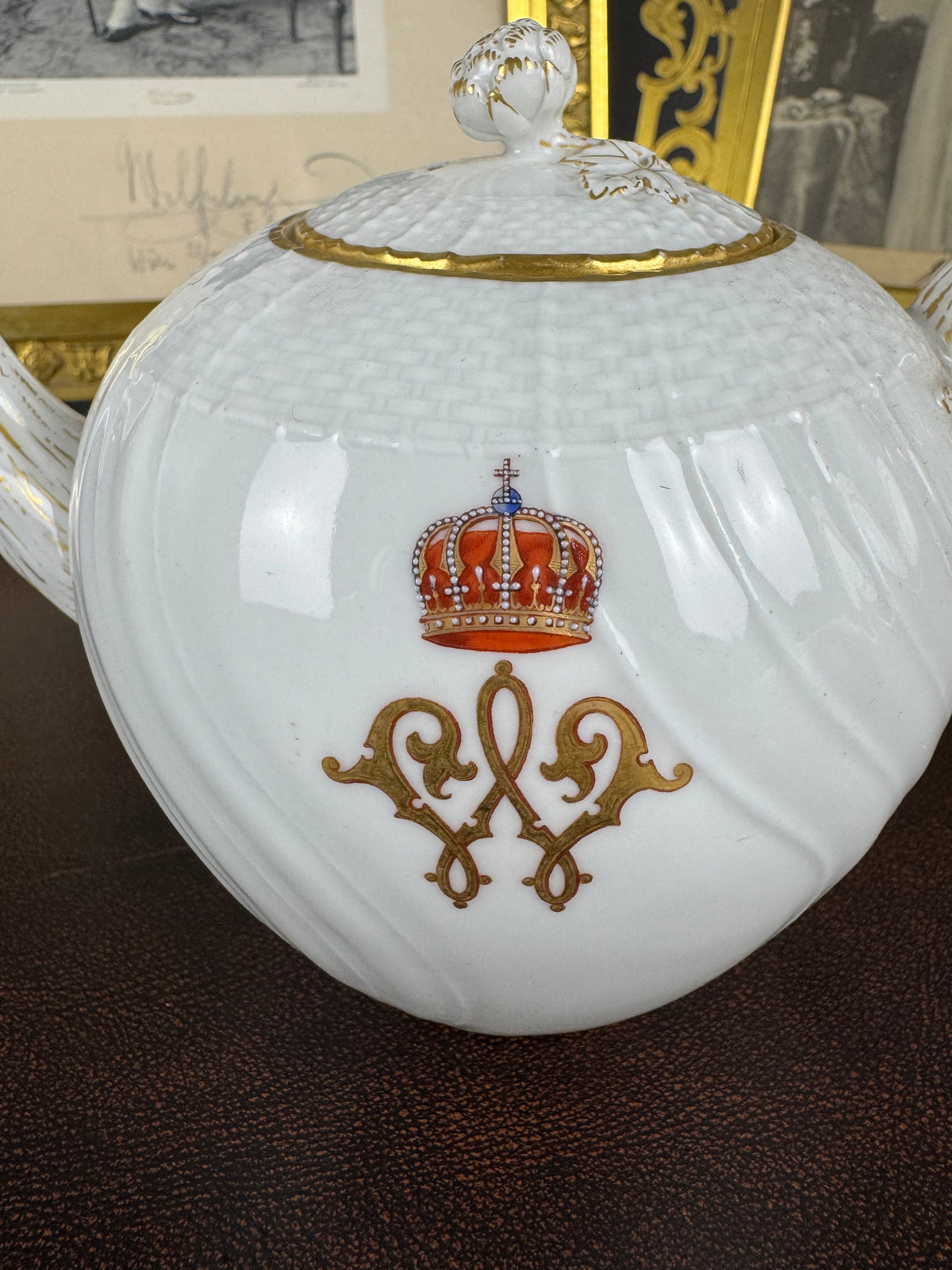 Neuosier Teekanne 1905 – Kronprinz Wilhelm von Preußen, KPM Berlin, kaiserliches Porzellan