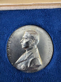 Seltene Porträtmedaille von Prinz Adalbert von Preußen 1915 von Hermann Peter mit originaler Begleitkarte und Etui