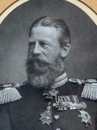 Geschenkrahmen mit einem Portrait von Kaiser Friedrich III., 1888