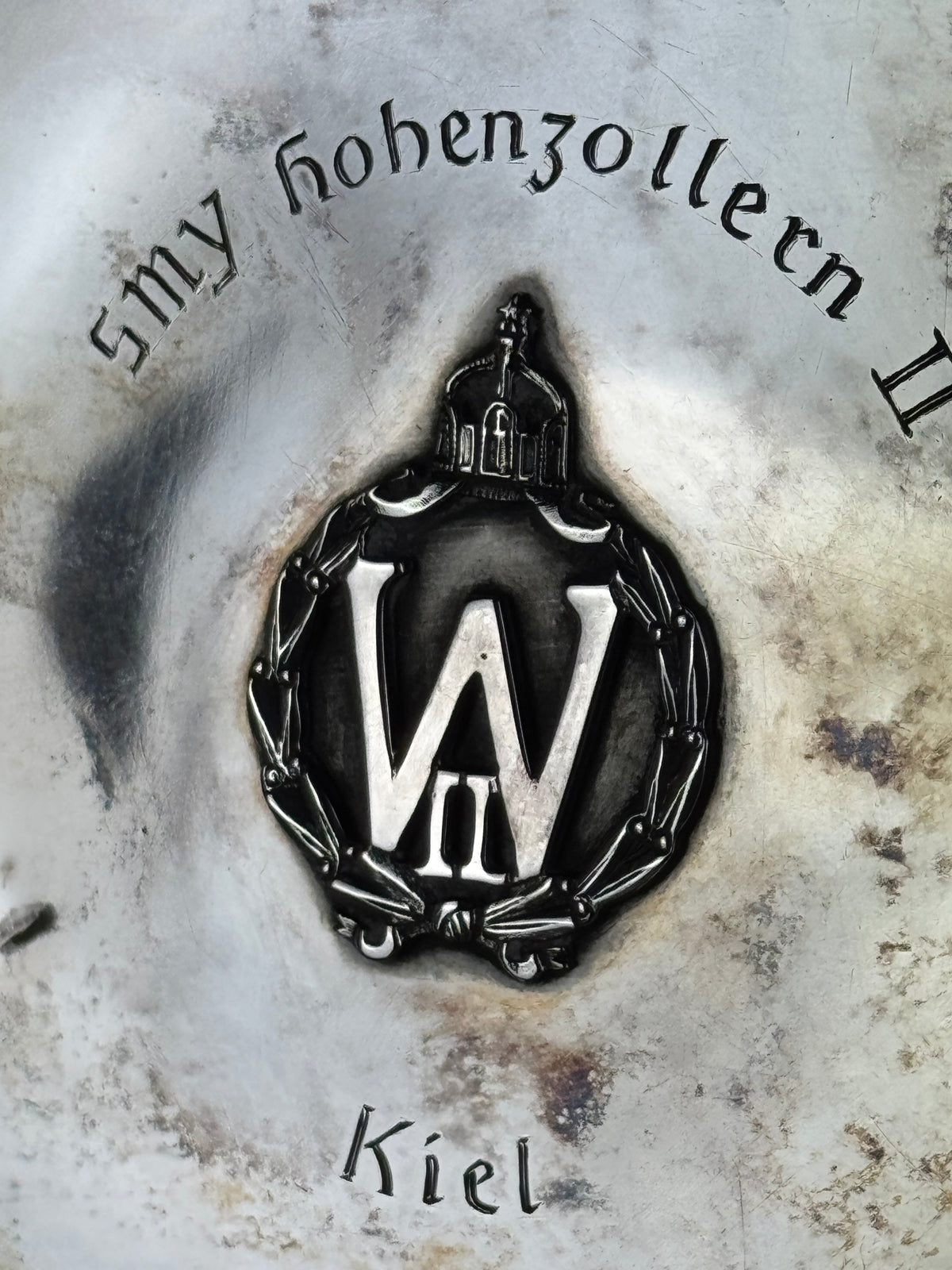 Antiker Silberteller aus 800 Silber mit Monogramm von Kaiser Wilhelm II., SMY Hohenzollern II, Otto Hintze Berlin