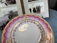 Kaiserliche Servierplatte aus dem Damaskus-Service – Kaiser Wilhelm II., datiert 1906