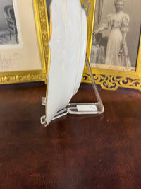 Plat de service rond en porcelaine de Néo-Osier, Kaiser Guillaume II, daté de 1895