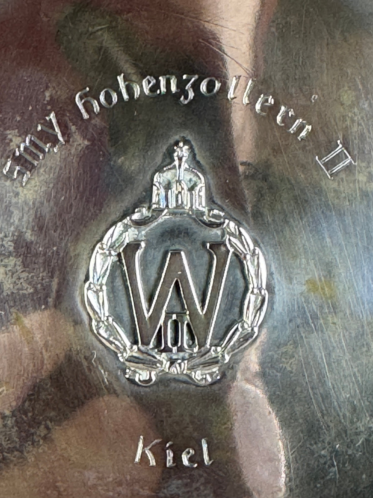 Antiker Silberteller aus 800 Silber mit Monogramm von Kaiser Wilhelm II., SMY Hohenzollern II, Otto Hintze Berlin