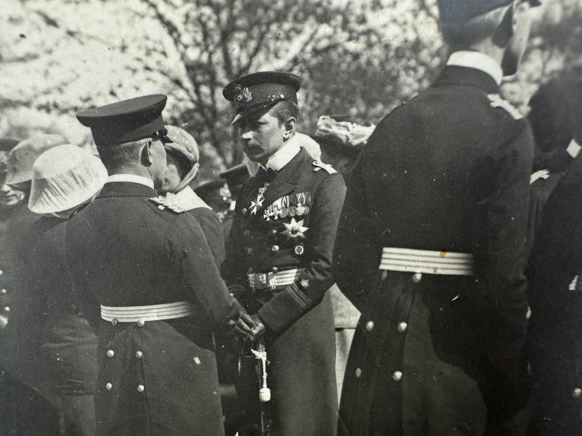 Konvolut Bilder & Co. und Messjacke, Adalbert von Preußen, ca. 1908