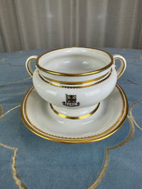Kaiserliche Sauciere von S.M.Y. Hohenzollern, datiert 1911 – Porzellan aus dem Besitz Kaiser Wilhelm II.