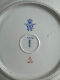 Plat de service du service de Damas, Kaiser Guillaume II, daté de 1906