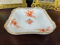 Plat carré Neuosier, Guillaume II, daté 1902