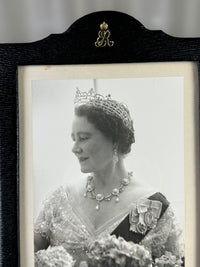 Geschenkrahmen der Königin Elizabeth von England, datiert 1962