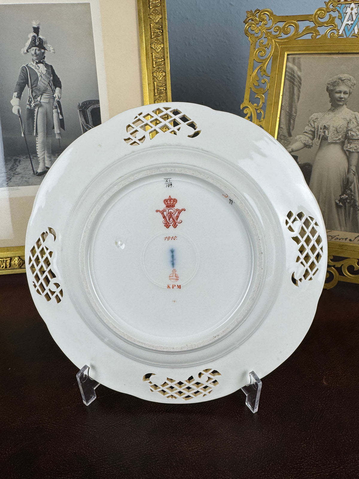 Neuosier Dessertteller, Kaiser Wilhelm II., datiert 1910