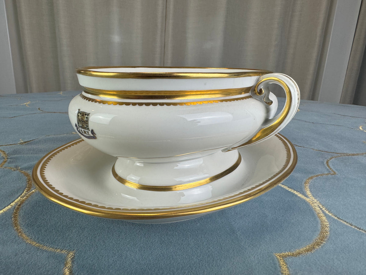 Kaiserliche Sauciere von S.M.Y. Hohenzollern, datiert 1911 – Porzellan aus dem Besitz Kaiser Wilhelm II.