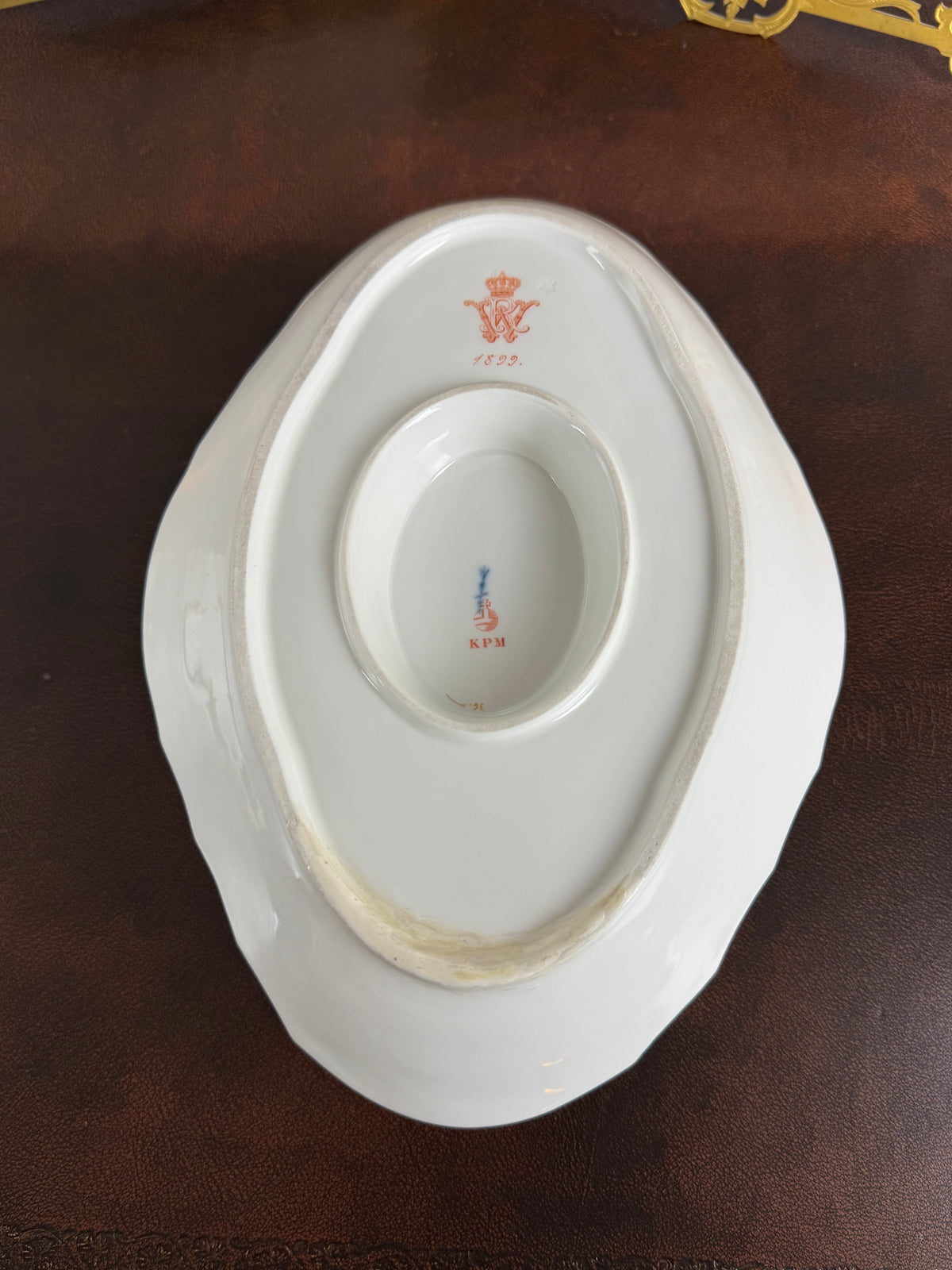 Saucière Neuosier, Guillaume II, datée 1899