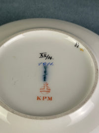 Kaiserliche Tasse mit Untertasse von S.M.Y. Hohenzollern, datiert 1900 + 1911 – Porzellan aus dem Besitz  Kaiser Wilhelm II.