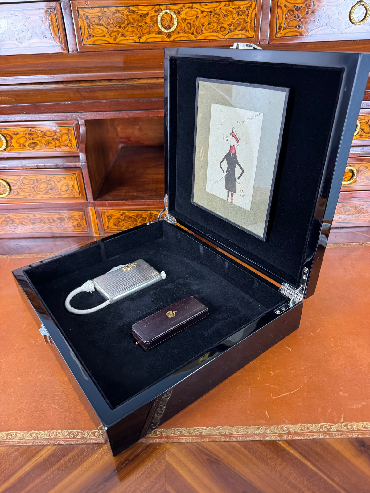 Silbernes Zigarettenetui und Geschenknadel aus dem Besitz von Kronprinz Wilhelm von Preußen mit Kaiserkrone, H. J. Wilm und J. B. Werner Berlin