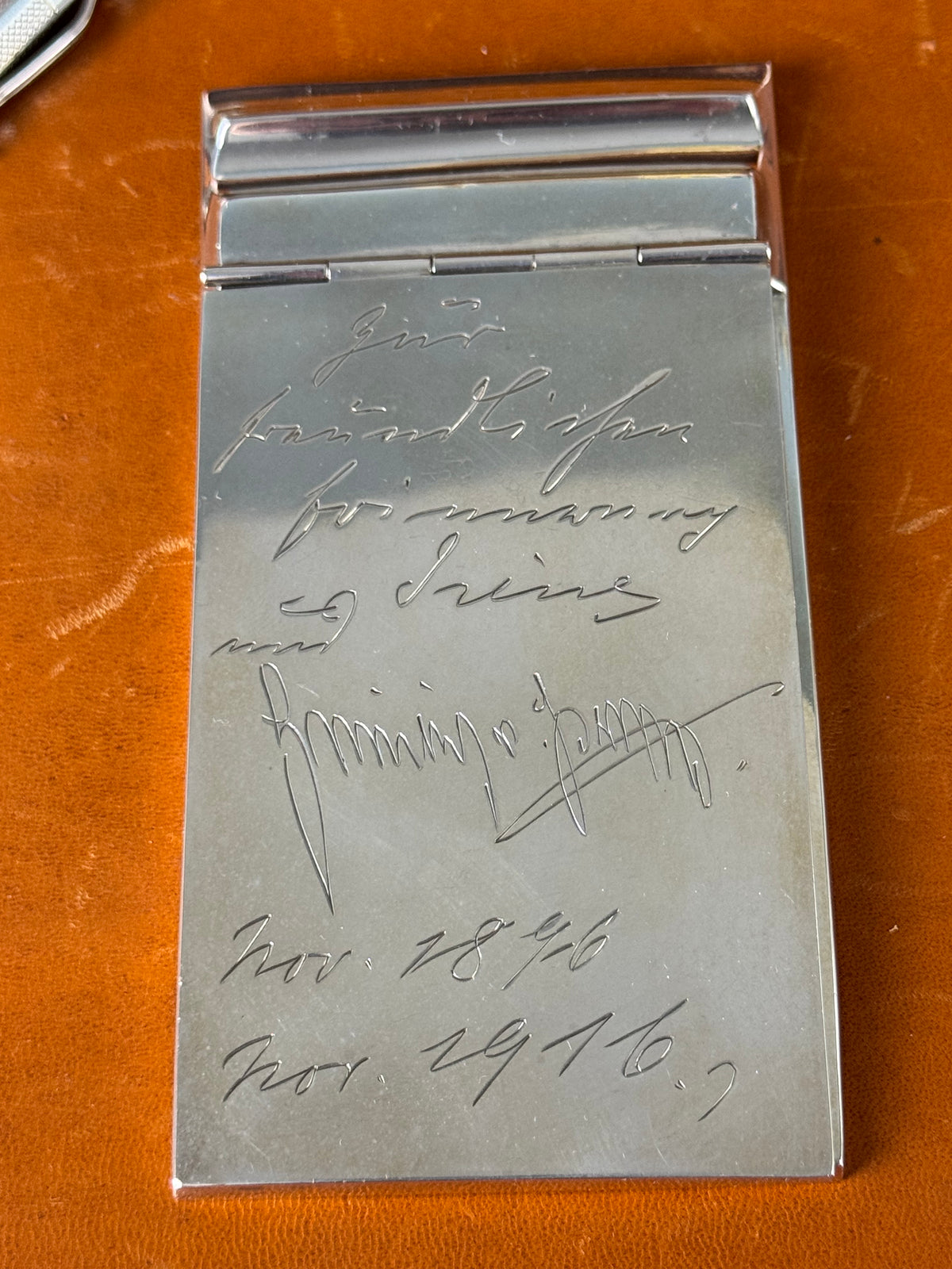 Antiker Silber Notizblockhalter mit Widmungsgravur und Unterschriften von Irene und Heinrich von Preußen