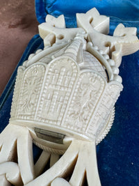 Uhr mit Monogramm der Kaiserin Auguste Victoria, ca. 1890