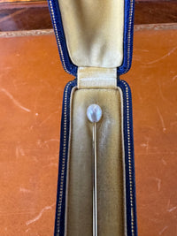 Anstecknadel aus 585 Gold mit echter Perle im originalen Etui von Friedländer Berlin