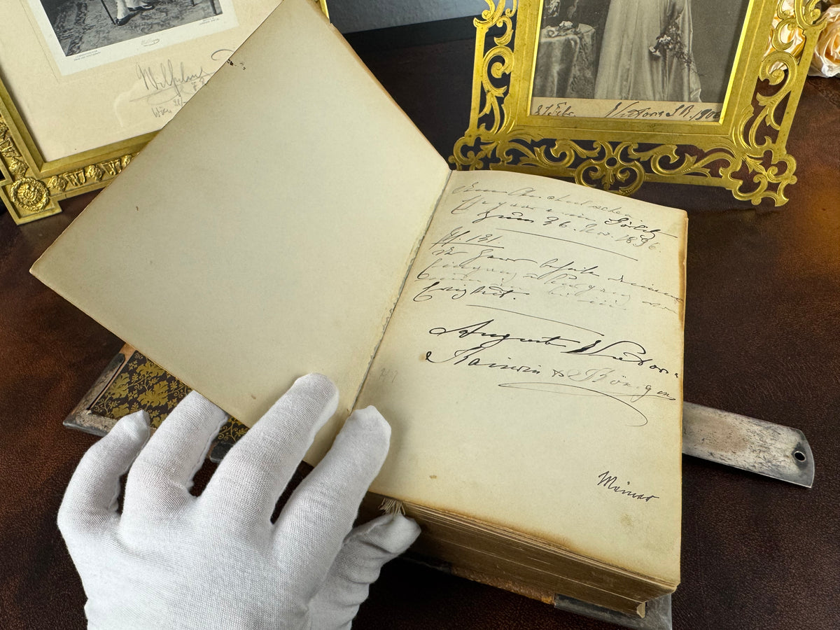 Kaiserin Auguste Victoria – Geschenk‑Bibel von 1896 mit Widmung