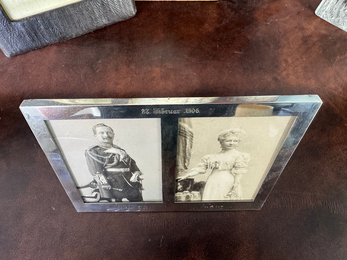Geschenkrahmen Silberne Hochzeit Kaiser Wilhelm und Kaiserin Auguste Victoria, datiert 1906